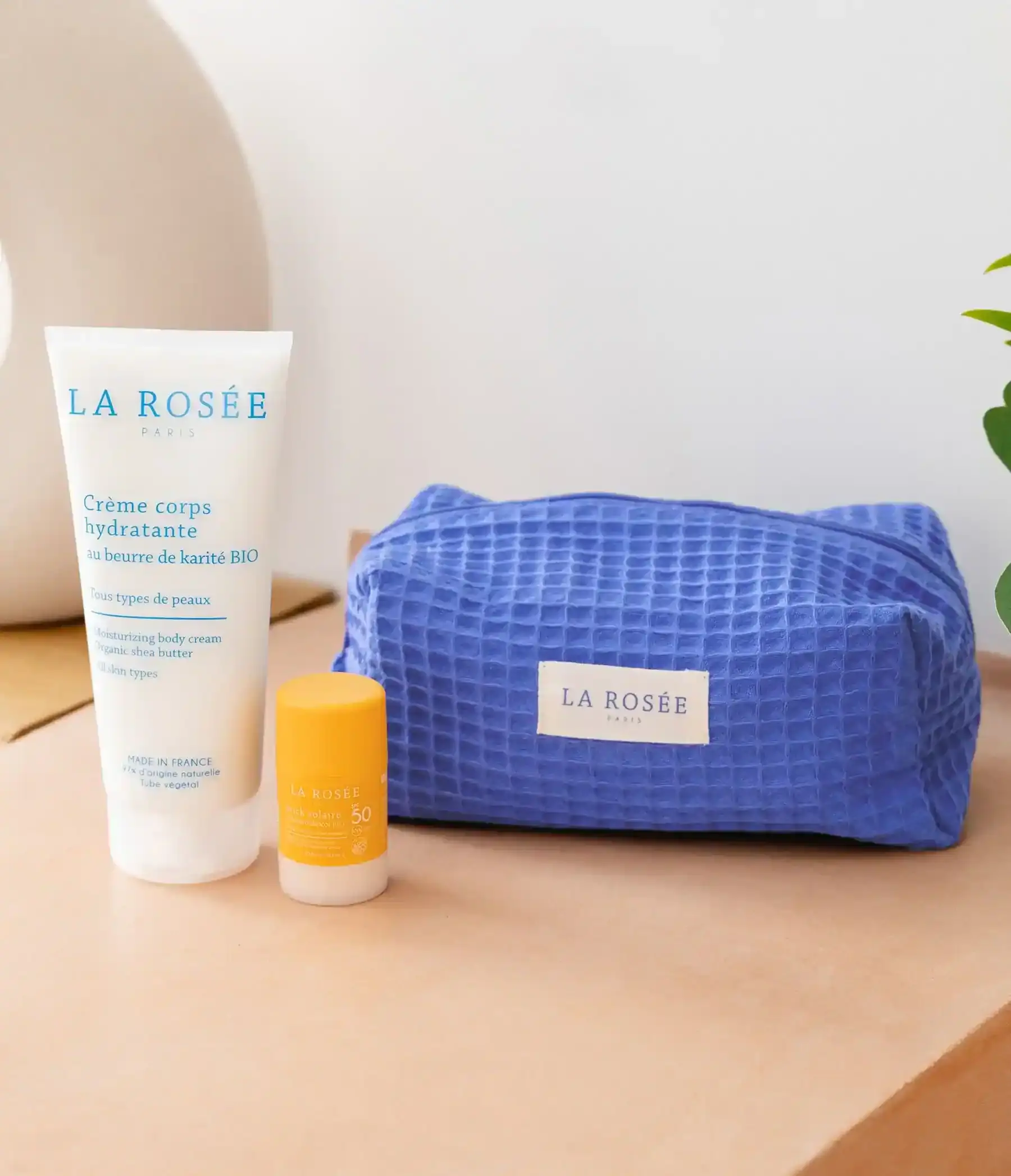 Trousse La Rosée Stick Solaire et Crème Corps